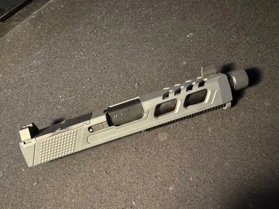 Glock 19 slide