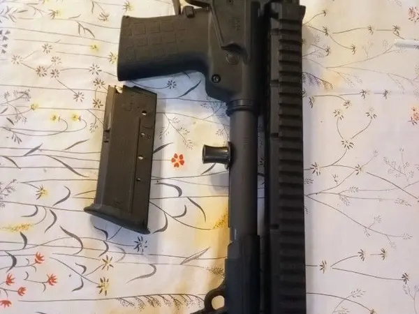 Kel tec sub 2000 5.7