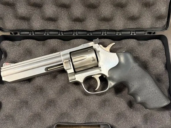 Dan Wesson 715 .357