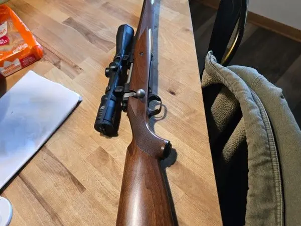 Ruger M77 Hawkeye. 338 RCM