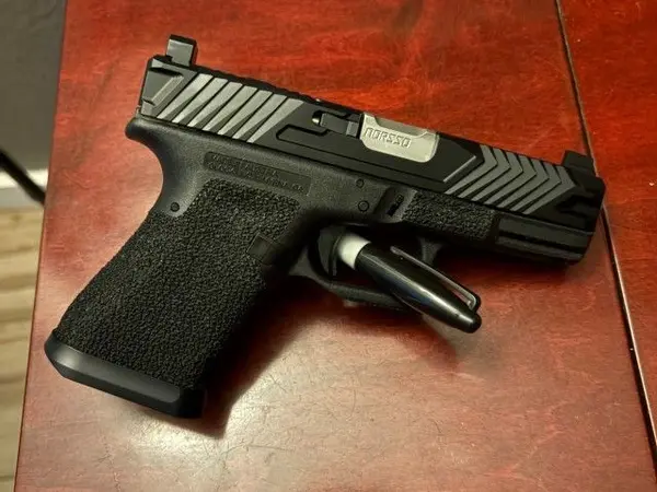 Custom Glock 19
