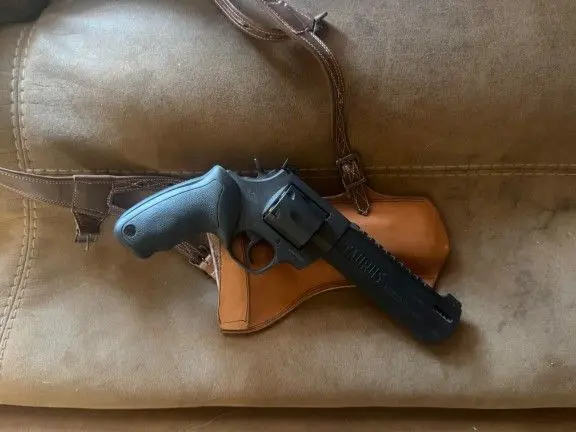 Taurus Raging Hunter
