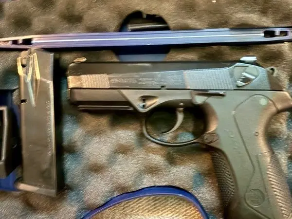 Bretta .40 PX4 Storm