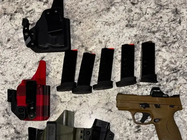 S&W M&P Shield Plus FDE (EDC package)