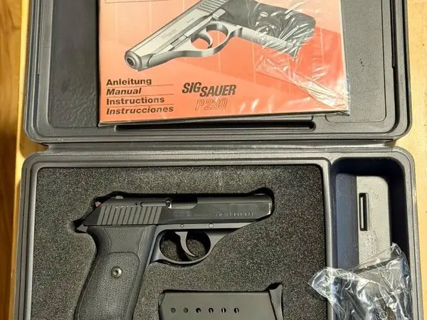 SIG SAUER SIGARMS P230 SL 9MM KURZ PISTOL ~ MADE IN W GERMANY NEAR GOLD COAST