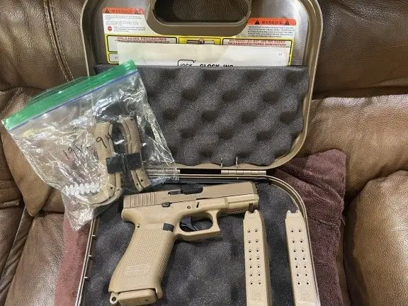 NIB Glock 19X with Night Sights