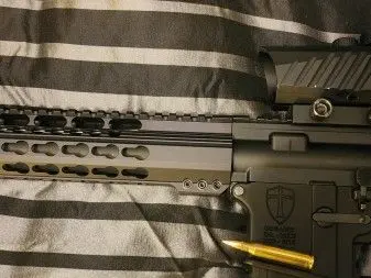 AR Heavy Target Barrel With FRT Installed