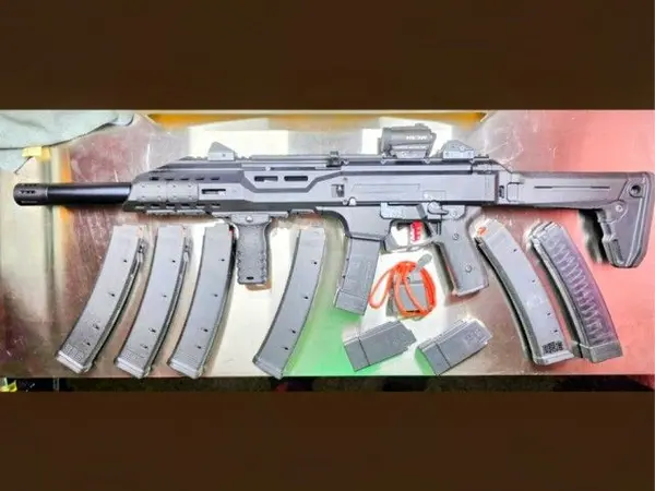 CZ scorpion Evo 3 s1 with Extra mags and red dot very Nice package OBO