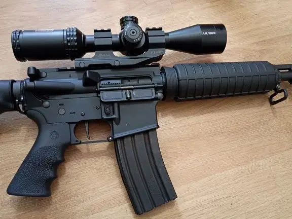 Bushmaster AR15 ... 223/5.56 ........ LN