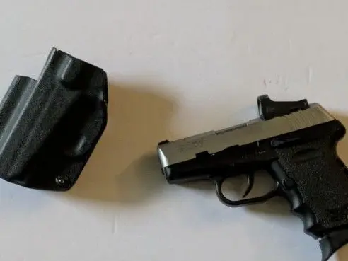 SCYY CPX 9MM + Holster & Accessories