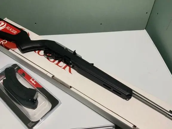 NEW Ruger 10/22 Stainless