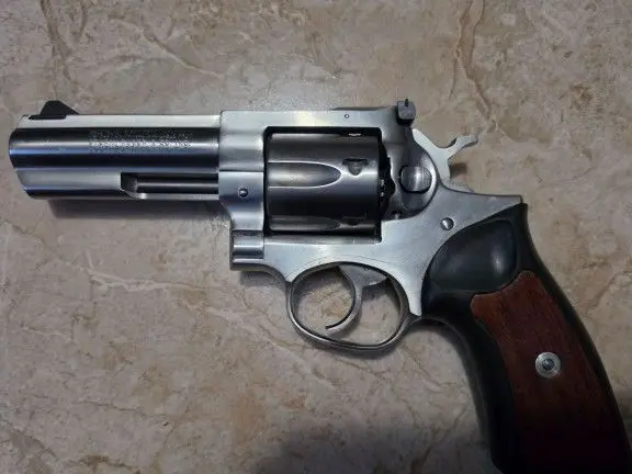 RUGER GP100 4INCH