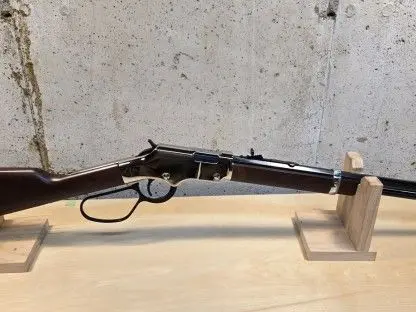Henry Golden Boy Large Loop Lever 22