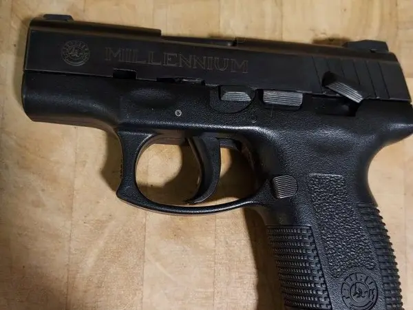 TAURUS MELLINNIUM PT140
