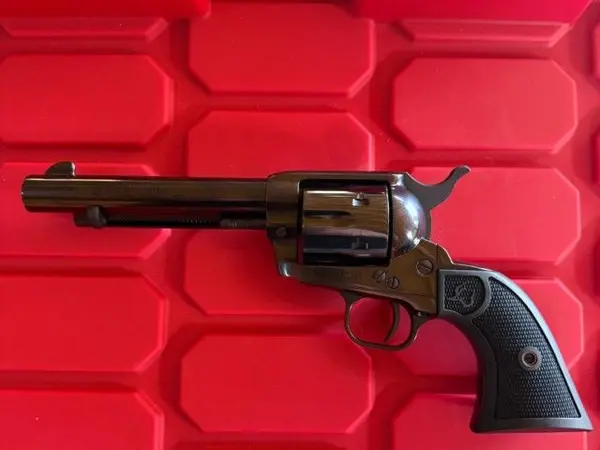 Taurus Deputy