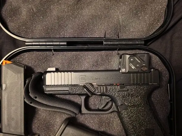 Glock 19 Gen 5 /Aimpoint COA