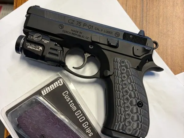 CZ 75 P-01