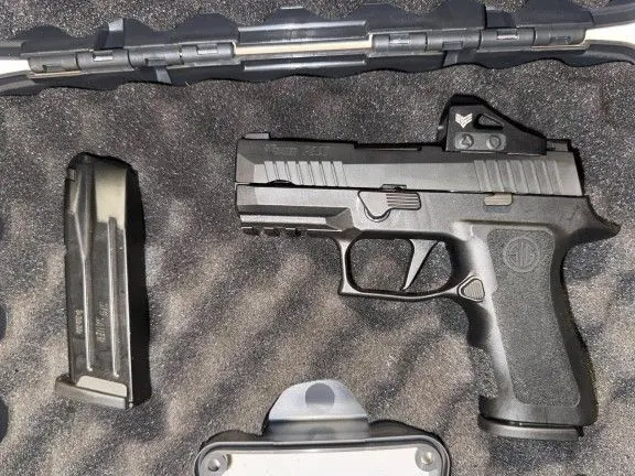 Sig Sauer P320C 9mm w/MOS
