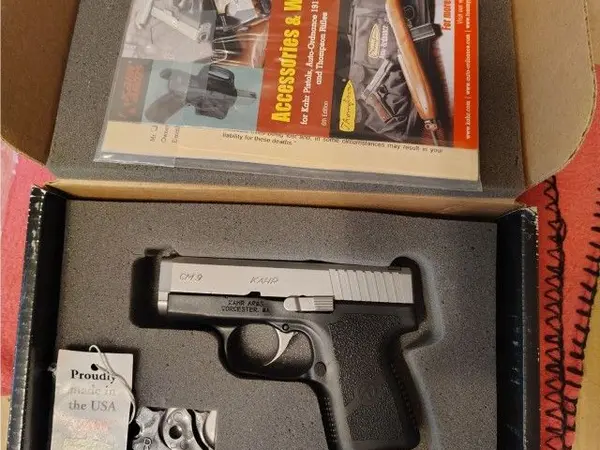 Kahr CM 9