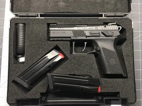 CZ P-07 9mm w/ Fiber FS, 2 mags, box and grip pieces