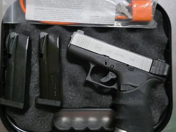 Glock 43X w/ Shield Arms upgrades