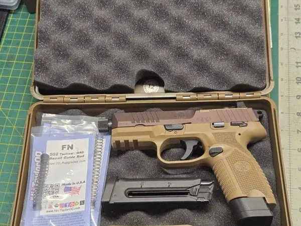 FN502 with 10 and 15 round mags
