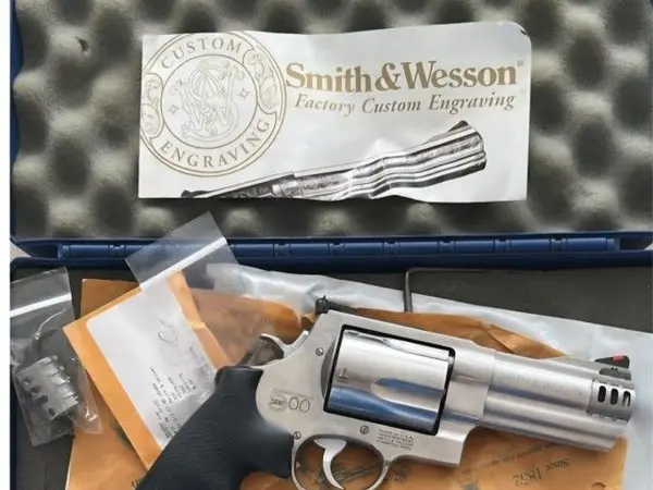 Smith and Wesson 500 Magnum 4" barrel