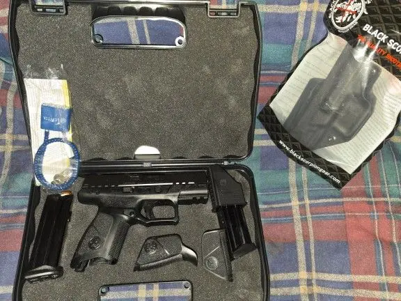 Beretta APX A1