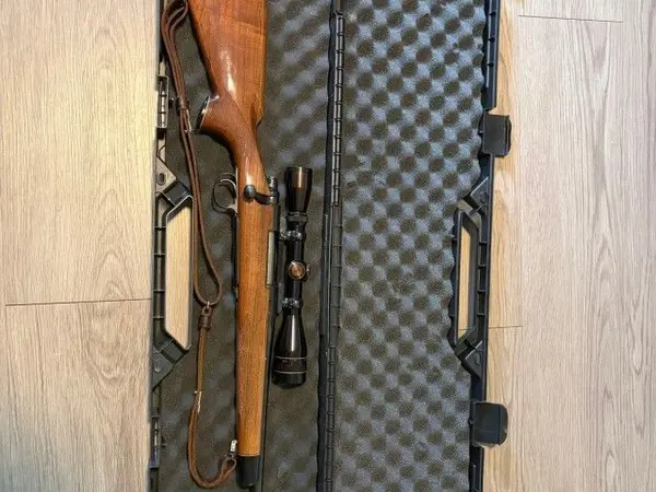 Remington 700 BDL .30-06 — June 1977, Gloss Walnut Monte Carlo, Leupold 3-9x, Leather Sling