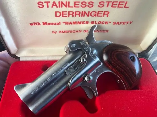 American Derringer Corp - M1 in 38 special - Like New