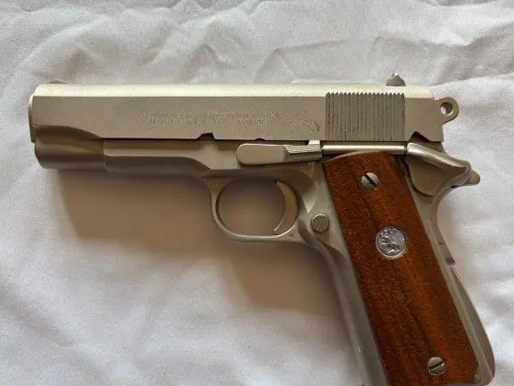 Colt 9mm Luger Commander Model