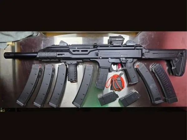 CZ scorpion Evo 3 s1 with Extra mags and red dot very Nice package OBO