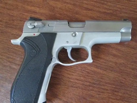 Smith & Wesson 5903