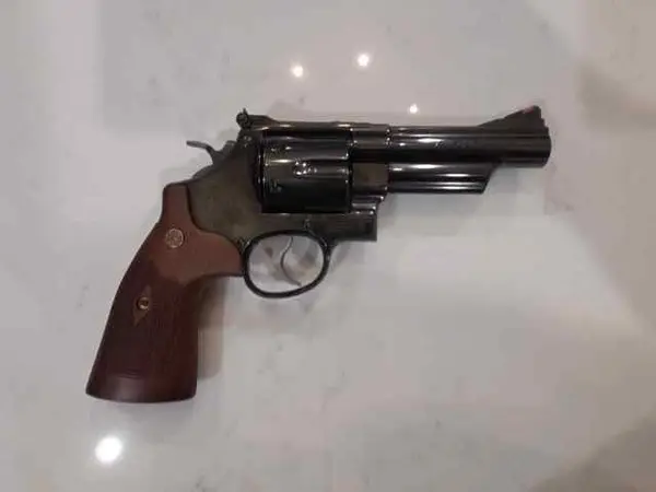 Smith & Wesson Model 29 29-10 NEW UNFIRED