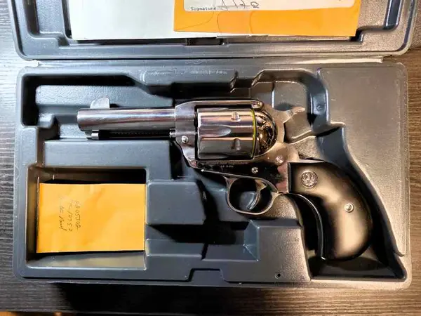 F/S RUGER 2001 MFG UNFIRED STAINLESS BHG $1100
