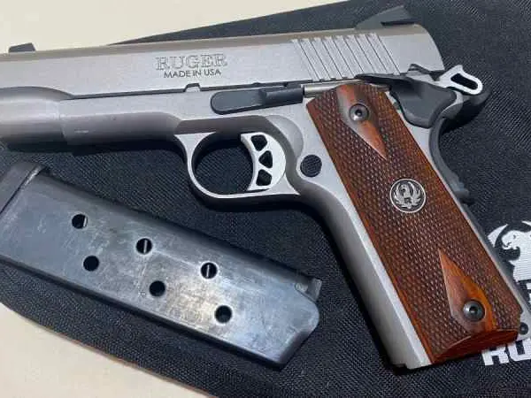 Ruger SR 1911 Two-Tone .45 ACP Nice