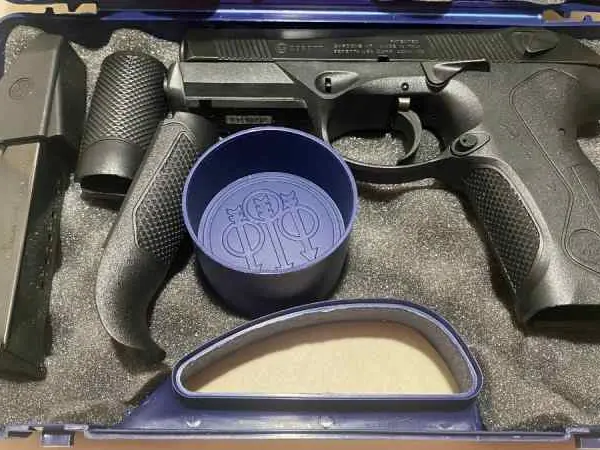Beretta PX4 Storm in .40