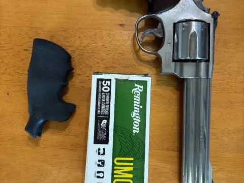 S&W 629-4 Classic in 44 Magnum with 6” barrel