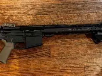 PSA AR-10 308 with Magpul, Bipod, 2 Mags - GOOD