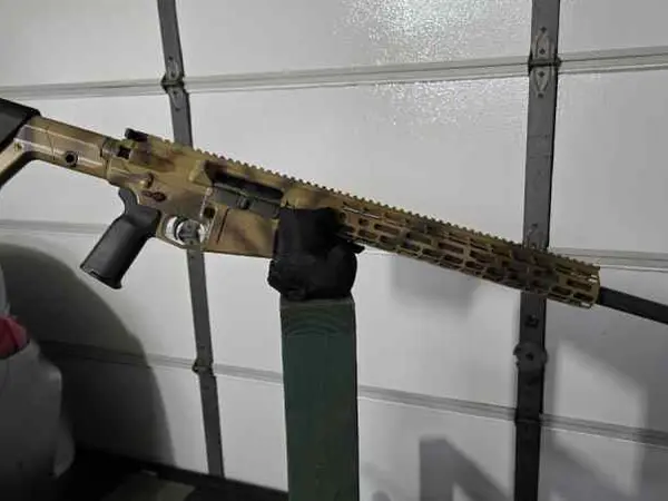 AR 10