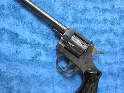 H&R model 929 - 9 shot 22LR