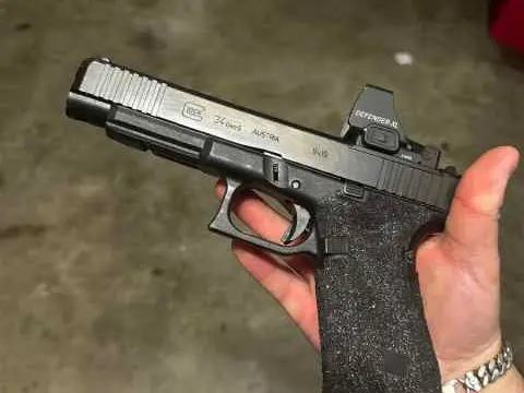 Glock 34 gen 5 MOS with DEFENDER XL