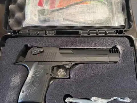Desert Eagle 44 MAG