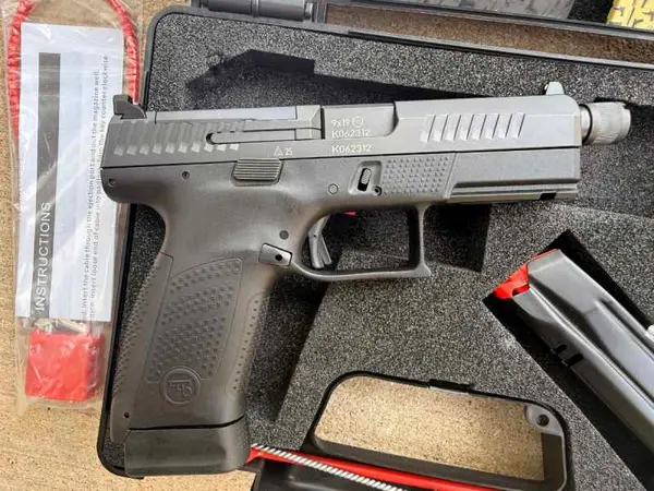 CZ P-10 C – Black – 4.6" 9mm