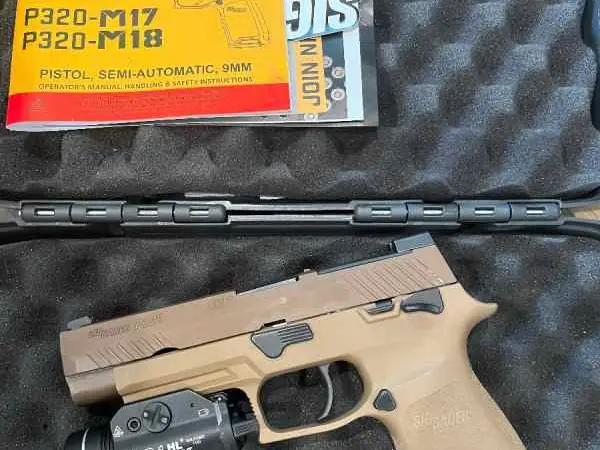 Sig M17. Excellent condition