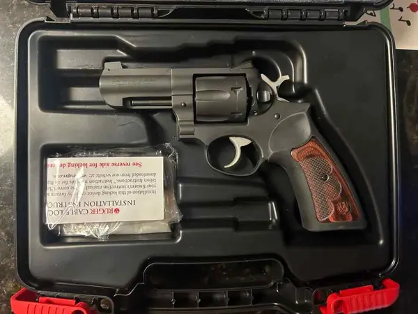 Ruger GP 100 Wiley Clapp - Never Shot