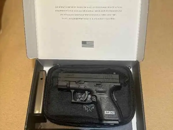 Springfield Armory XD-9 sub compact 9 mm
