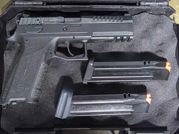 CZ p09 Nocturne F