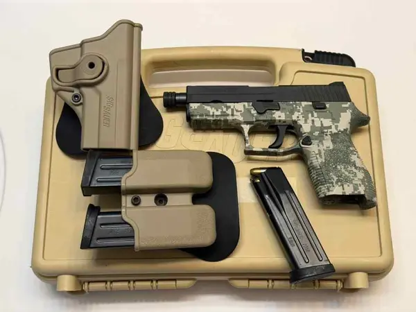 SIG Sauer P250 Compact Tactical / Threaded Barrel