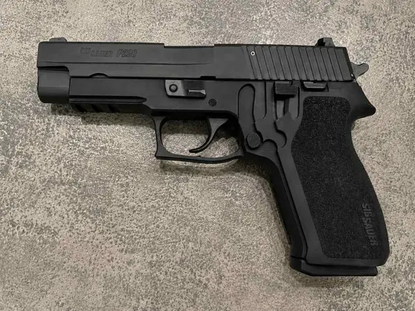 SIG Sauer P220 — .45 ACP — Excellent Condition